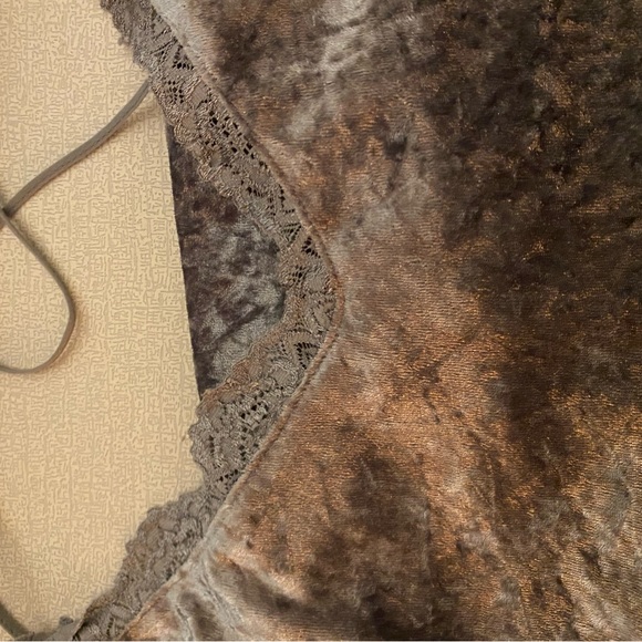 Velvet Body Suit - Sz L - EUC - Bluenotes - Picture 4 of 4